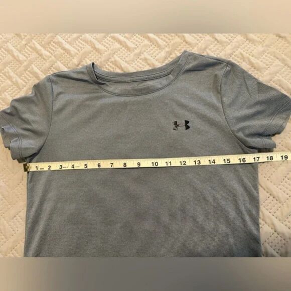 Under Armour Tech Twist Short Sleeve Tee Set XS (2 Colors ) - Picture 5 of 8